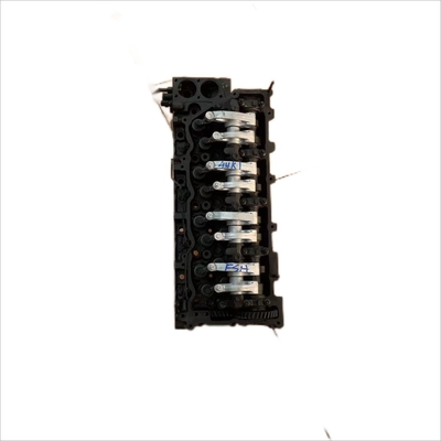 Isuzu 4HK1T Cylinder Head Cover tùy chỉnh cho năm 2004-2006 và mã động cơ